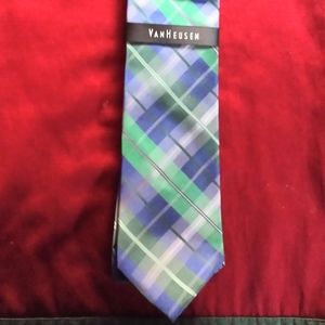 Van Heusen Silk Tartan Plaid Tie Irish Scottish NWT